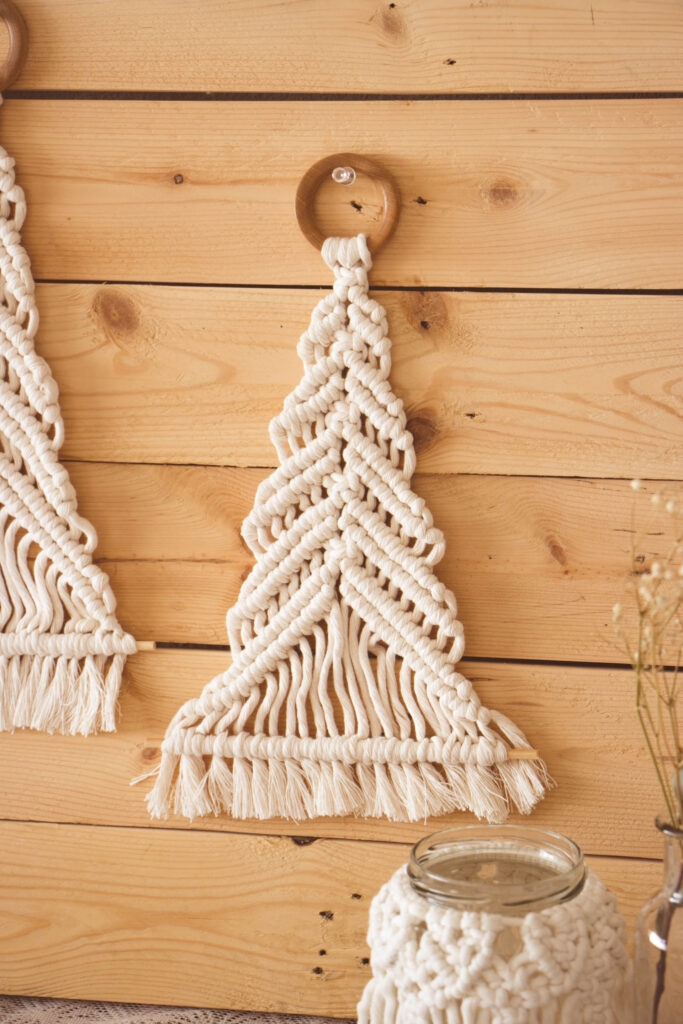  kerstboompje van macrame in naturel kleur 